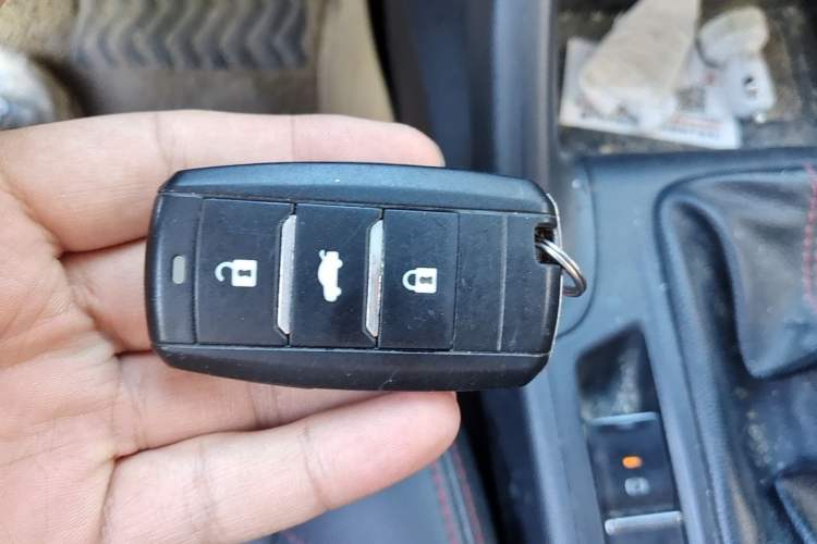 Used CHANGAN CS75 2014 2.0L Manual Leading Version China IV Standard Vehicle Key