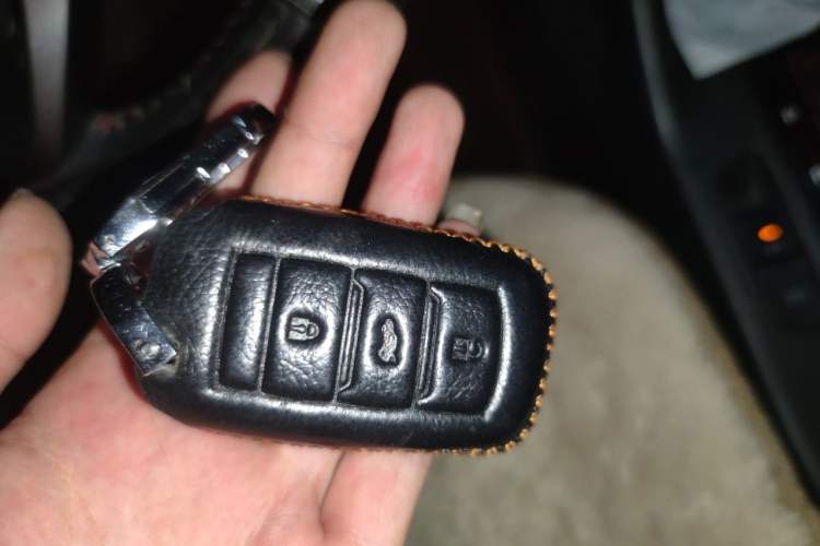 Used CHANGAN CS75 2014 1.8T Automatic Elite Model China IV Standard Vehicle Key