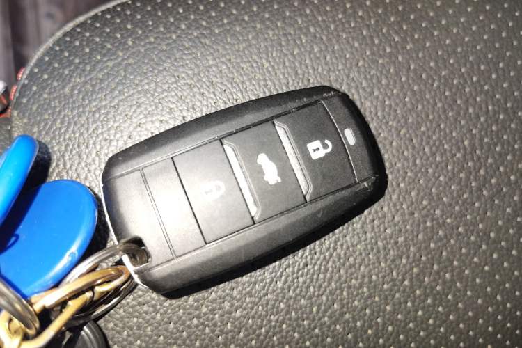 Used CHANGAN CS75 2014 1.8T Automatic Elite Model China IV Standard Vehicle Key