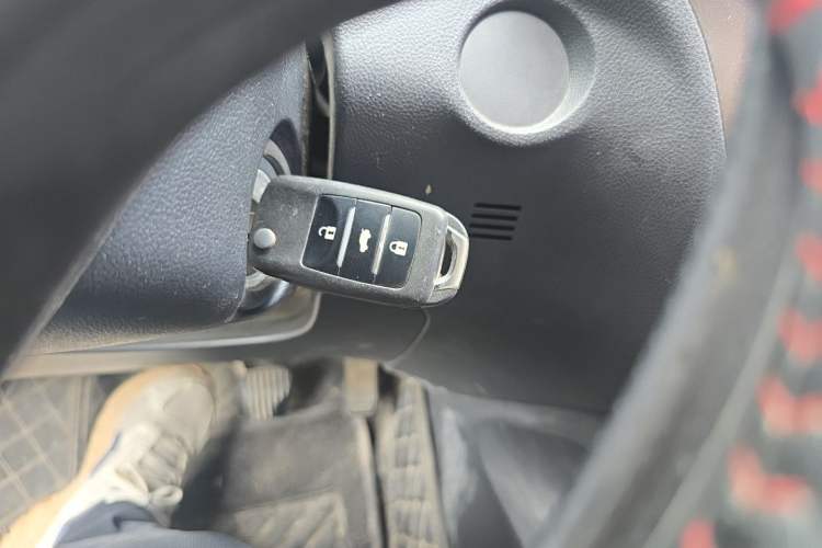 Used CHANGAN CS75 2014 2.0L Manual Luxury Version China IV Standard Vehicle Key