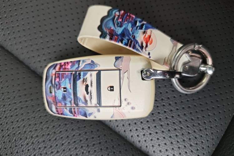 Used CHANGAN CS75 2014 2.0L Manual Leading Version China IV Standard Vehicle Key