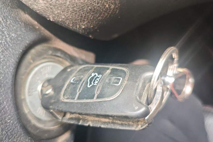 Used CHANGAN CS75 2014 2.0L Manual Luxury Version China IV Standard Vehicle Key