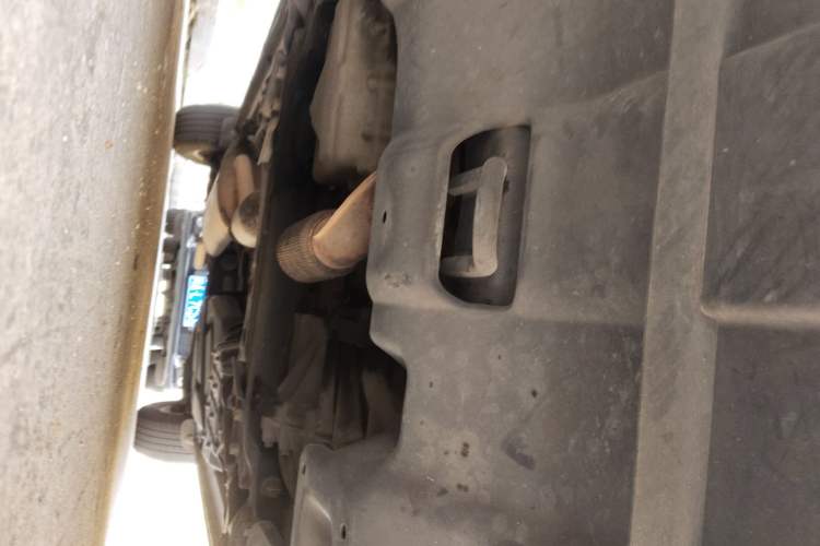 Used CHANGAN CS75 2014 2.0L Manual Luxury Version China IV Standard Chassis Front