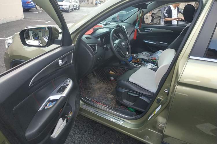 Used CHANGAN CS75 2014 1.8T Automatic Elite Version China V Standard Driver Seat