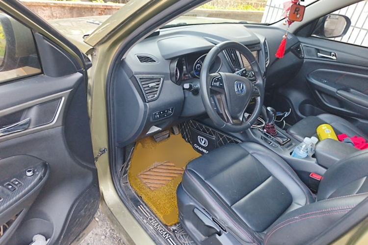 Used CHANGAN CS75 2014 1.8T Automatic Elite Model China IV Standard Driver Seat