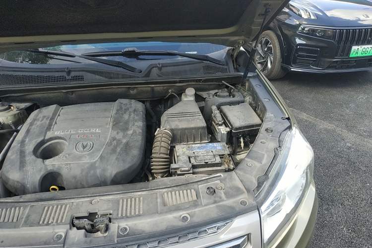 Used CHANGAN CS75 2014 1.8T Automatic Elite Version China V Standard Engine Bay Left