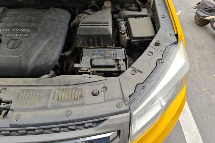 Used CHANGAN CS75 2014 2.0L Manual Luxury Version China V Standard Engine Bay Left
