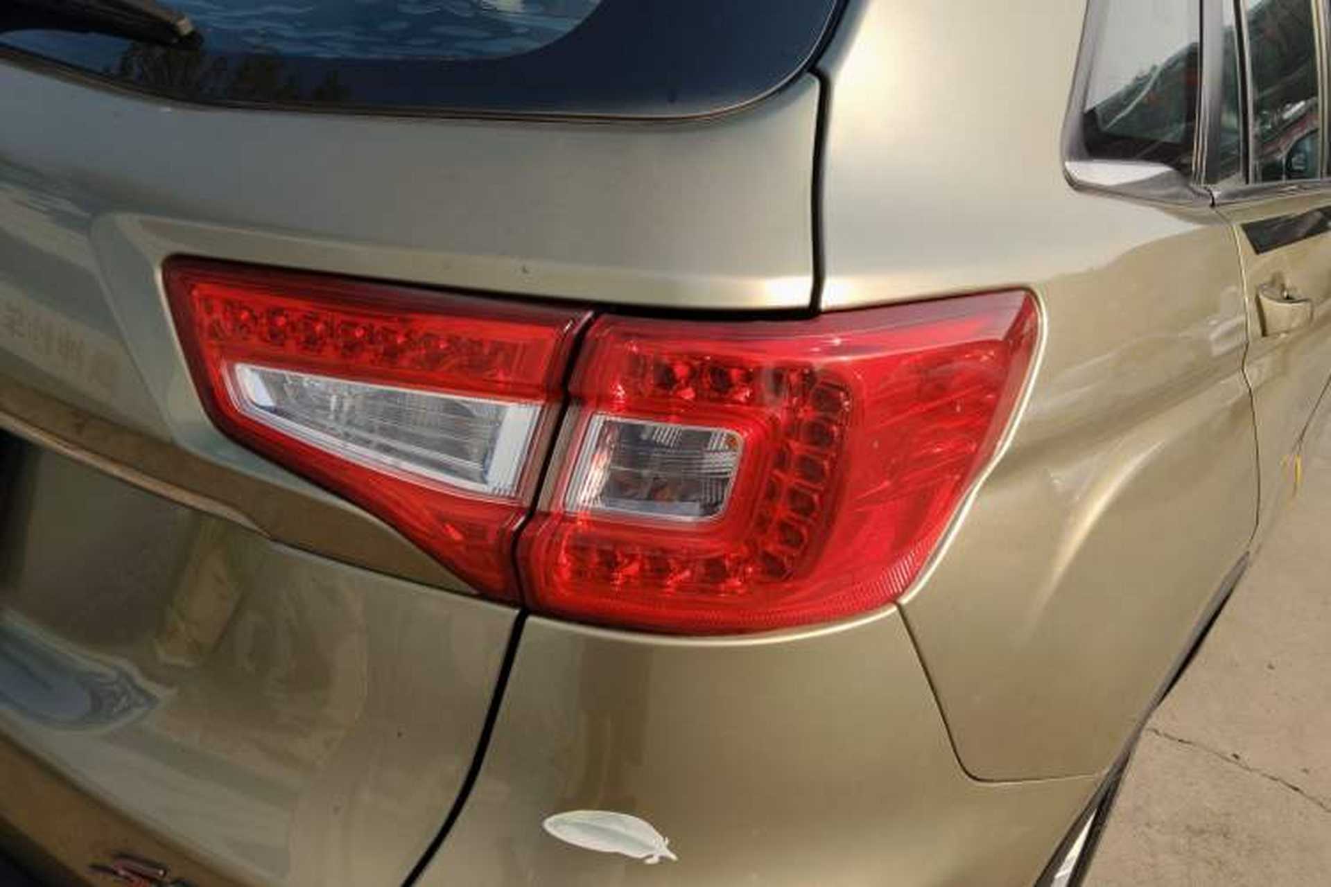 Used CHANGAN CS75 2014 1.8T Automatic Elite Model China IV Standard Exterior 6