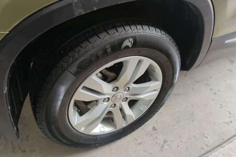 Used CHANGAN CS75 2014 1.8T Automatic Elite Model China IV Standard Exterior 8