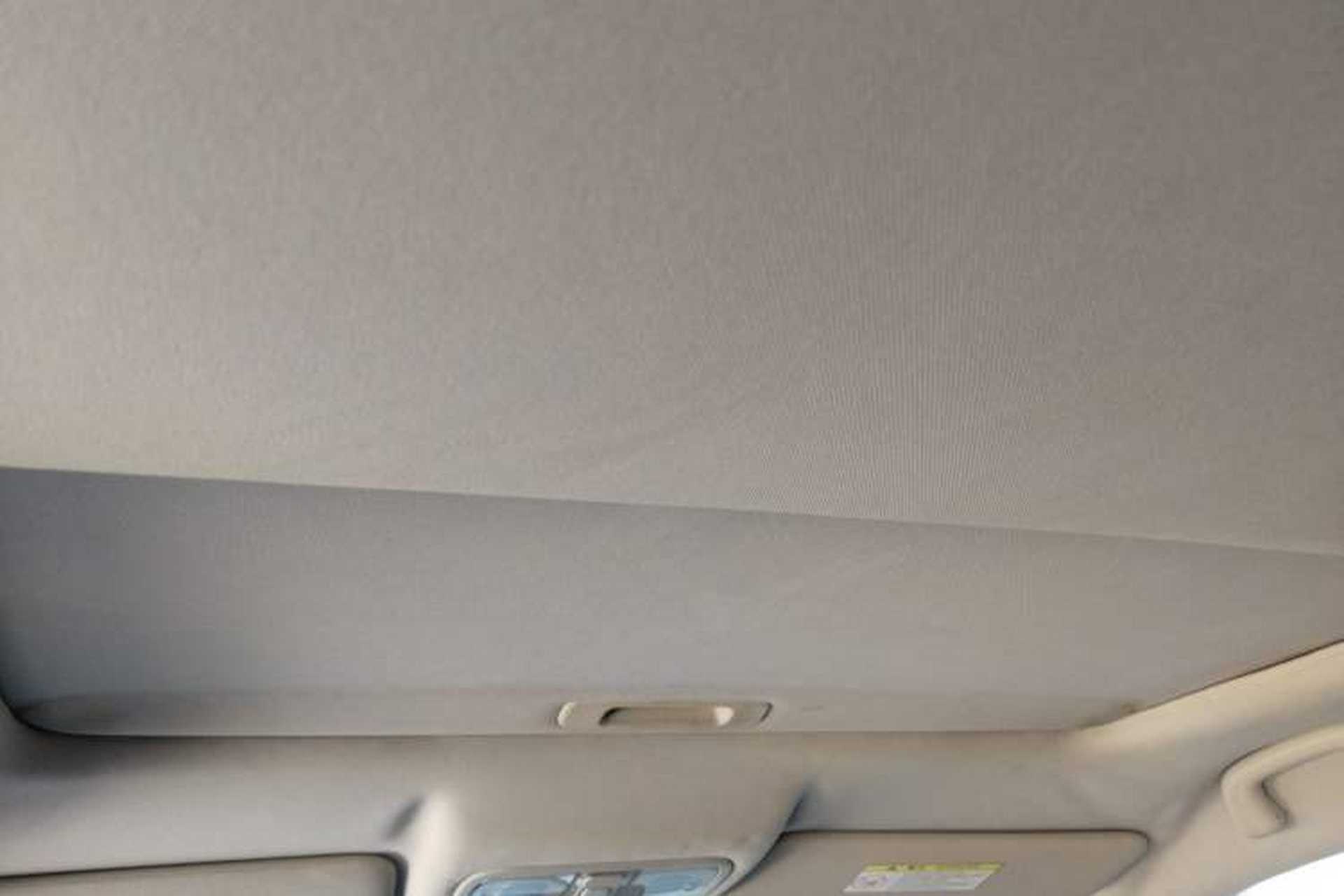 Used CHANGAN CS75 2014 2.0L Manual Luxury Version China IV Standard Headliner