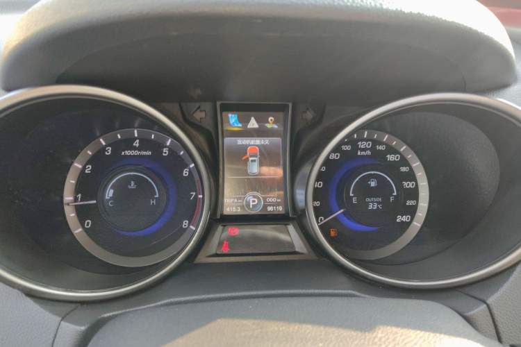 Used CHANGAN CS75 2014 1.8T Automatic Elite Model China IV Standard Instrument Cluster
