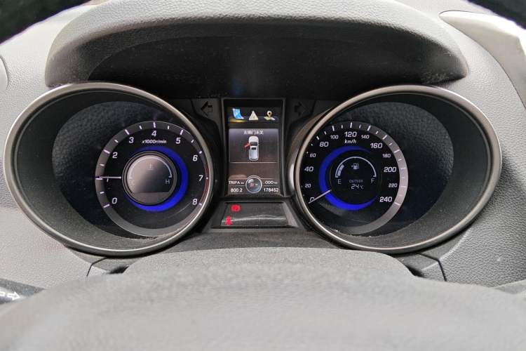 Used CHANGAN CS75 2014 2.0L Manual Luxury Version China V Standard Instrument Cluster