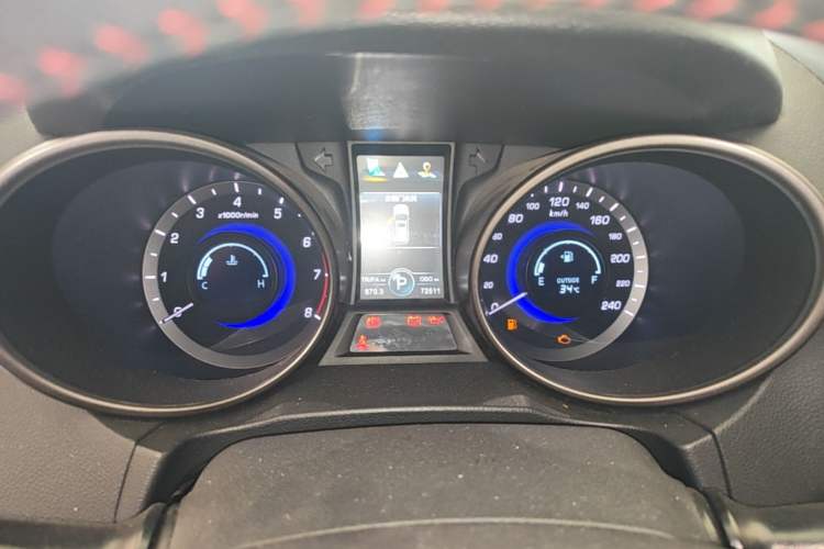 Used CHANGAN CS75 2014 1.8T Automatic Elite Model China IV Standard Instrument Cluster