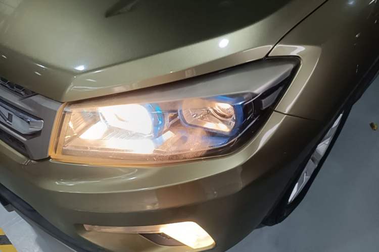 Used CHANGAN CS75 2014 1.8T Automatic Elite Version China V Standard Left Front Headlight