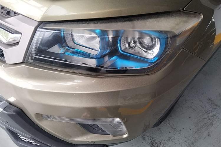 Used CHANGAN CS75 2014 1.8T Automatic Elite Model China IV Standard Left Front Headlight