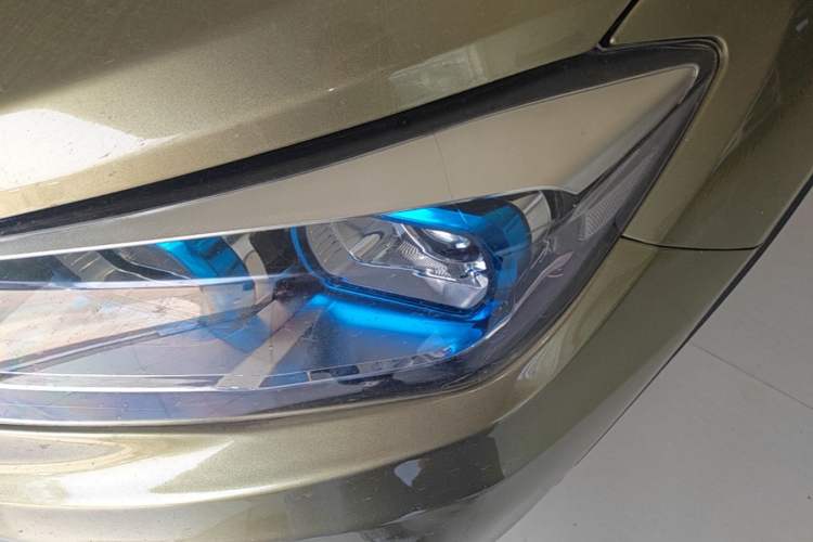 Used CHANGAN CS75 2014 1.8T Automatic Elite Model China IV Standard Left Front Headlight