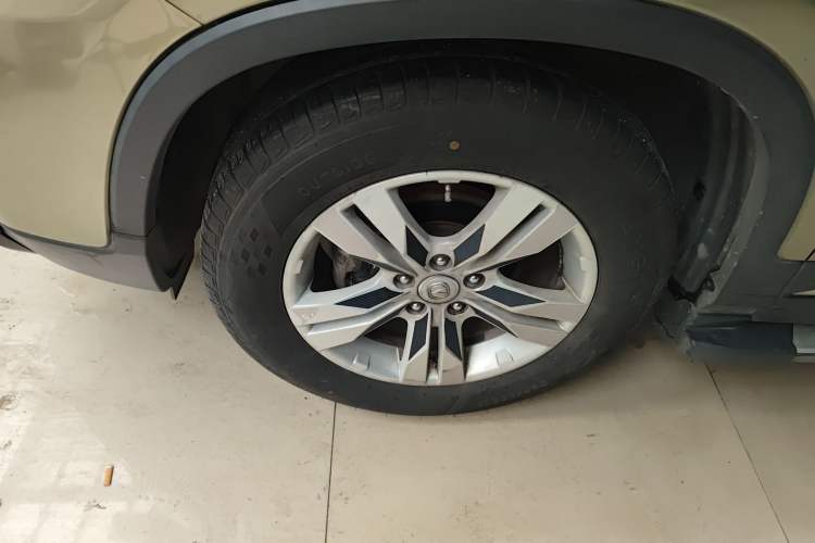 Used CHANGAN CS75 2014 1.8T Automatic Elite Model China IV Standard Left Front Wheel Hub