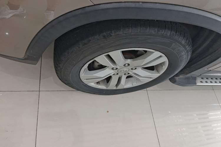 Used CHANGAN CS75 2014 2.0L Manual Luxury Version China IV Standard Left Front Wheel Hub