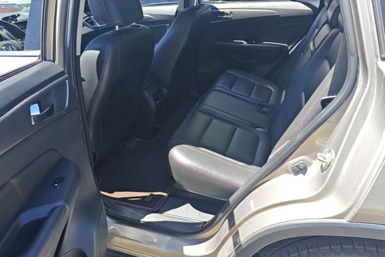 Used CHANGAN CS75 2014 1.8T Automatic Elite Model China IV Standard Left Rear Seat