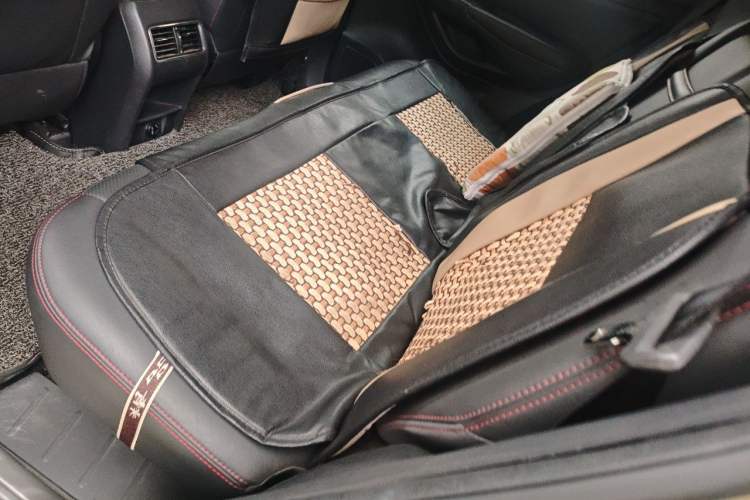 Used CHANGAN CS75 2014 1.8T Automatic Prestige Model China V Standard Left Rear Seat