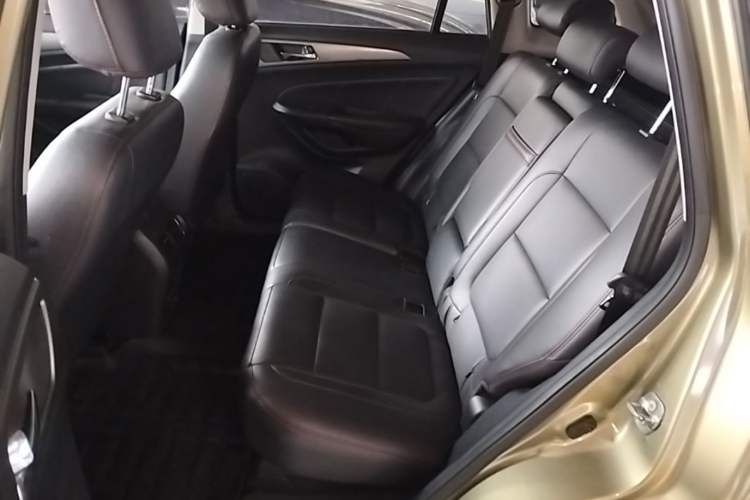 Used CHANGAN CS75 2014 1.8T Automatic Elite Model China IV Standard Left Rear Seat