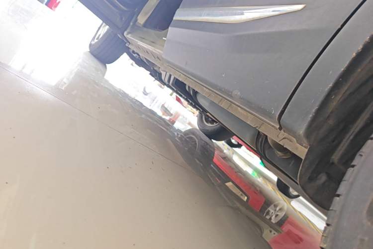 Used CHANGAN CS75 2014 1.8T Automatic Elite Model China IV Standard Left Side Sill