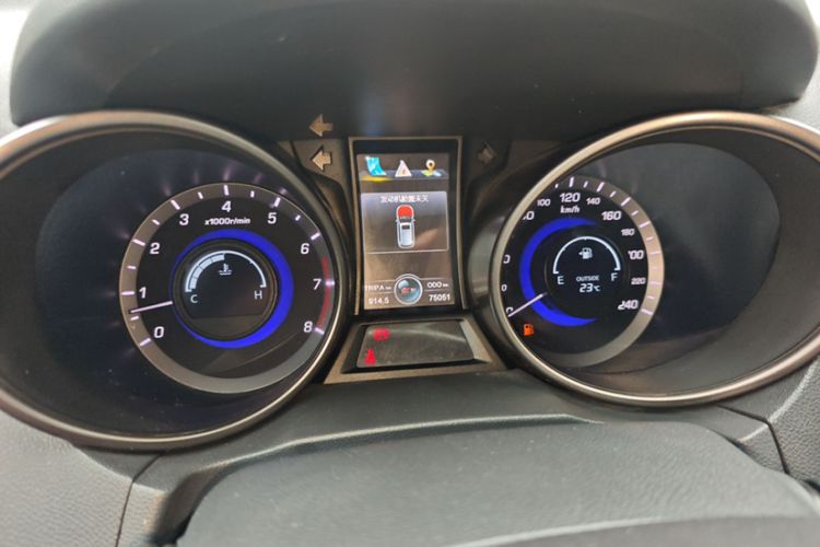 Used CHANGAN CS75 2014 2.0L Manual Luxury Version China IV Standard Odometer Close Up