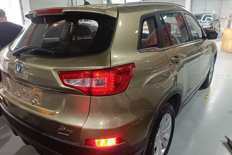 Used CHANGAN CS75 2014 1.8T Automatic Elite Version China V Standard Rear Right 45 Deg