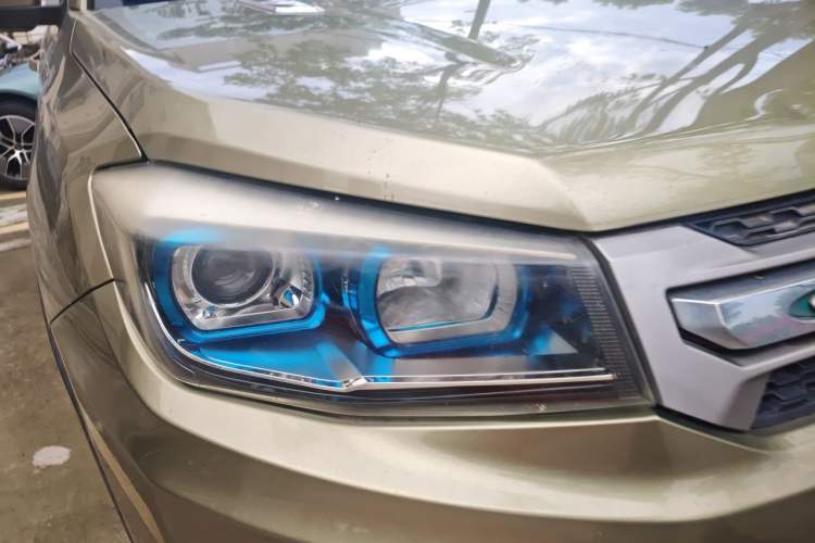 Used CHANGAN CS75 2014 1.8T Automatic Prestige Model China V Standard Right Front Headlight