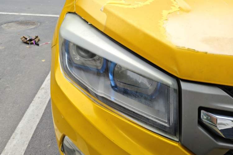 Used CHANGAN CS75 2014 2.0L Manual Luxury Version China V Standard Right Front Headlight