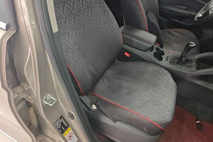 Used CHANGAN CS75 2014 2.0L Manual Luxury Version China IV Standard Right Front Seat