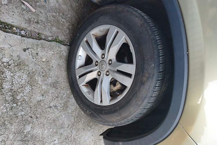 Used CHANGAN CS75 2014 1.8T Automatic Elite Model China IV Standard Right Front Wheel Hub