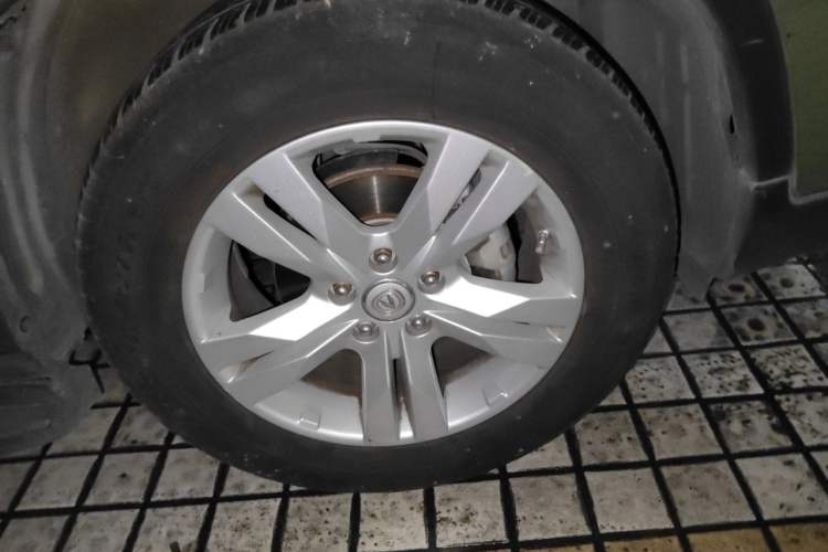 Used CHANGAN CS75 2014 1.8T Automatic Elite Version China V Standard Right Front Wheel Hub