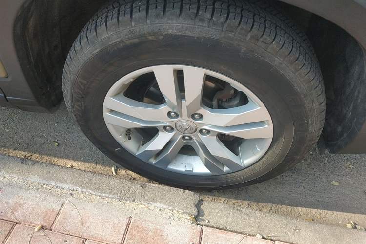 Used CHANGAN CS75 2014 1.8T Automatic Prestige Model China IV Standard Right Front Wheel Hub