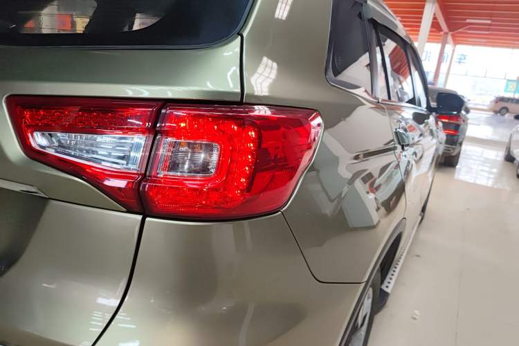 Used CHANGAN CS75 2014 1.8T Automatic Elite Model China IV Standard Right Rear Taillight
