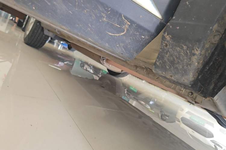 Used CHANGAN CS75 2014 1.8T Automatic Elite Model China IV Standard Right Side Sill