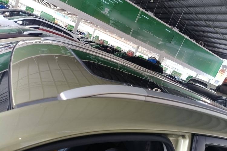 Used CHANGAN CS75 2014 1.8T Automatic Elite Model China IV Standard Roof