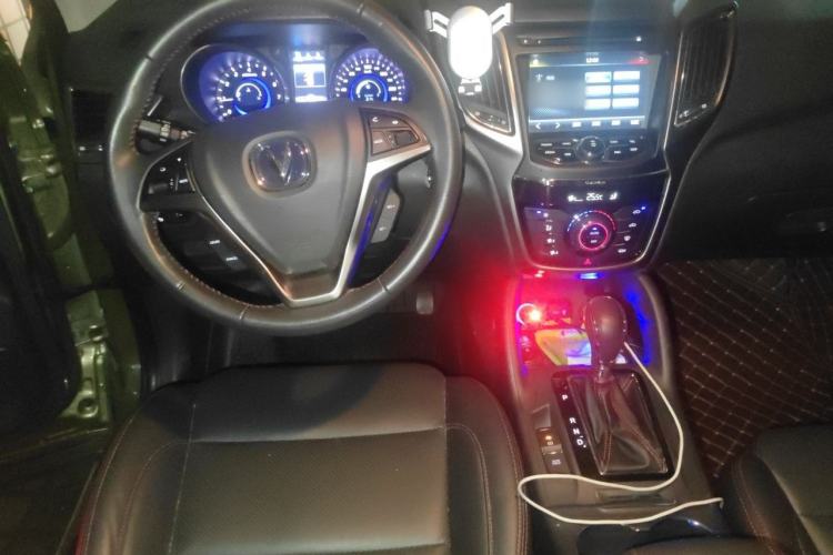 Used CHANGAN CS75 2014 1.8T Automatic Elite Version China V Standard Steering Wheel
