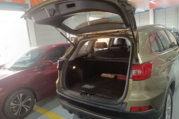 Used CHANGAN CS75 2014 1.8T Automatic Elite Version China V Standard Trunk