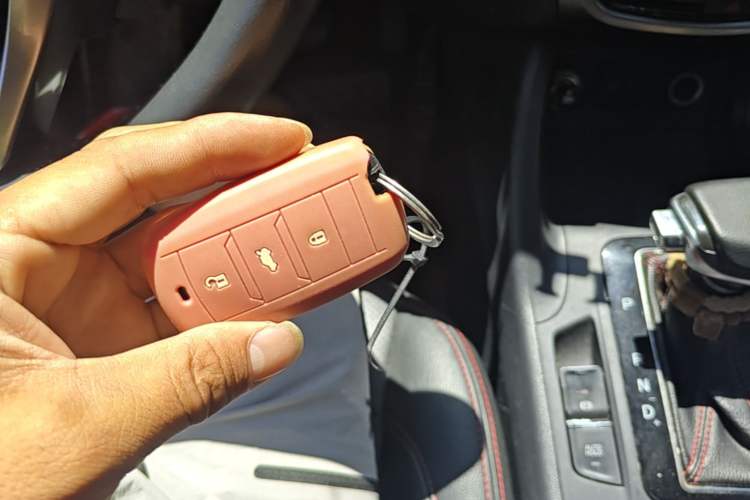 Used CHANGAN CS75 2014 1.8T Automatic Elite Model China IV Standard Vehicle Key