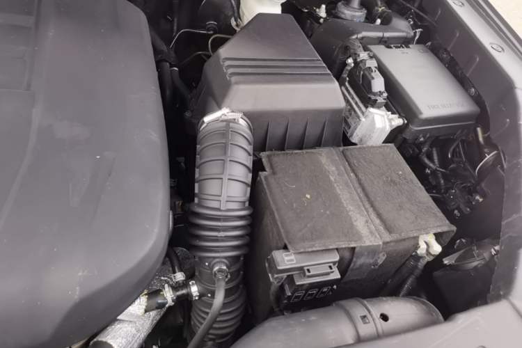 Used CHANGAN CS75 2015 1.8T Automatic 4x4 Elite Model China V Standard Engine Bay Left