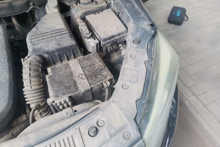 Used CHANGAN CS75 2015 1.8T Automatic 4x4 Elite Model China V Standard Engine Bay Left