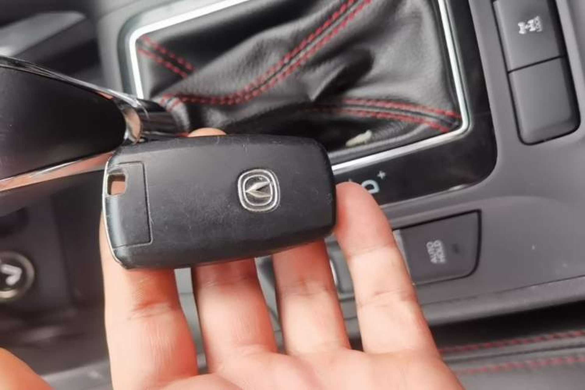 Used CHANGAN CS75 2015 1.8T Automatic 4x4 Elite Model China V Standard Vehicle Key