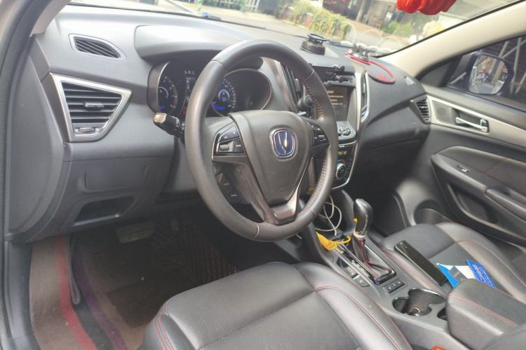 Used CHANGAN CS75 2015 1.8T Automatic 4x4 Prestige Model China V Emission Standard Interior 2