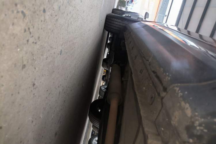 Used CHANGAN CS75 2015 1.8T Automatic All-Wheel Drive Elite Version China IV Standard Right Side Sill