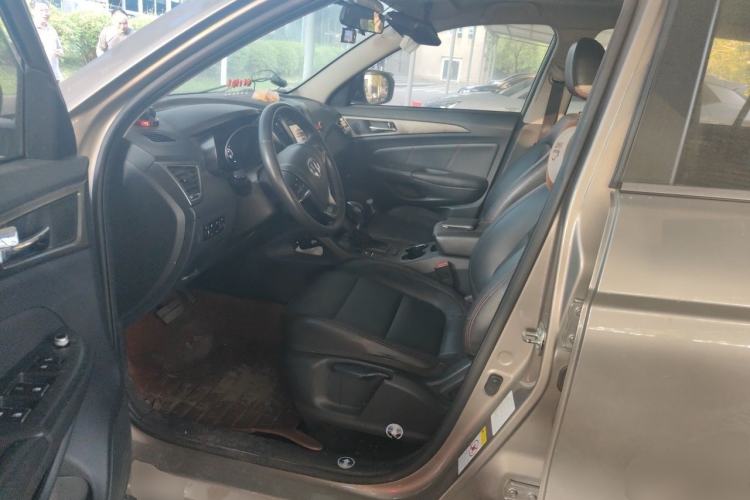 Used CHANGAN CS75 2015 1.8T Automatic All-Wheel Drive Elite Version China IV Standard Driver Seat