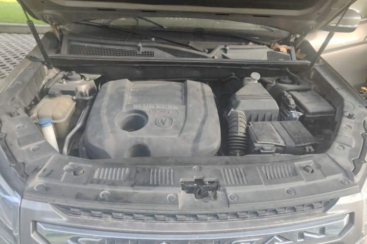 Used CHANGAN CS75 2015 1.8T Automatic All-Wheel Drive Elite Version China IV Standard Engine Bay