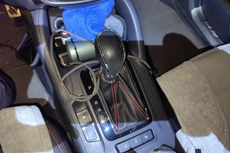 Used CHANGAN CS75 2015 1.8T Automatic 4x4 Prestige Model China V Emission Standard Gear Lever