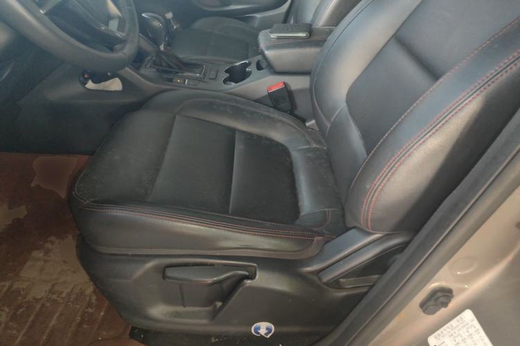 Used CHANGAN CS75 2015 1.8T Automatic All-Wheel Drive Elite Version China IV Standard Left Front Seat