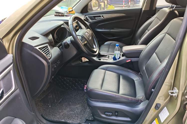 Used CHANGAN CS75 2015 1.8T Automatic 4x4 Prestige Model China V Emission Standard Left Front Seat
